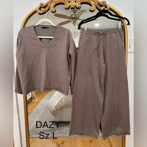 DAZY Women's Brown Boot Cut Pants